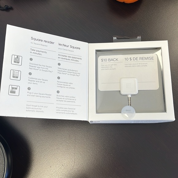 Square Reader (Headphone Jack) - Picture 2 of 3